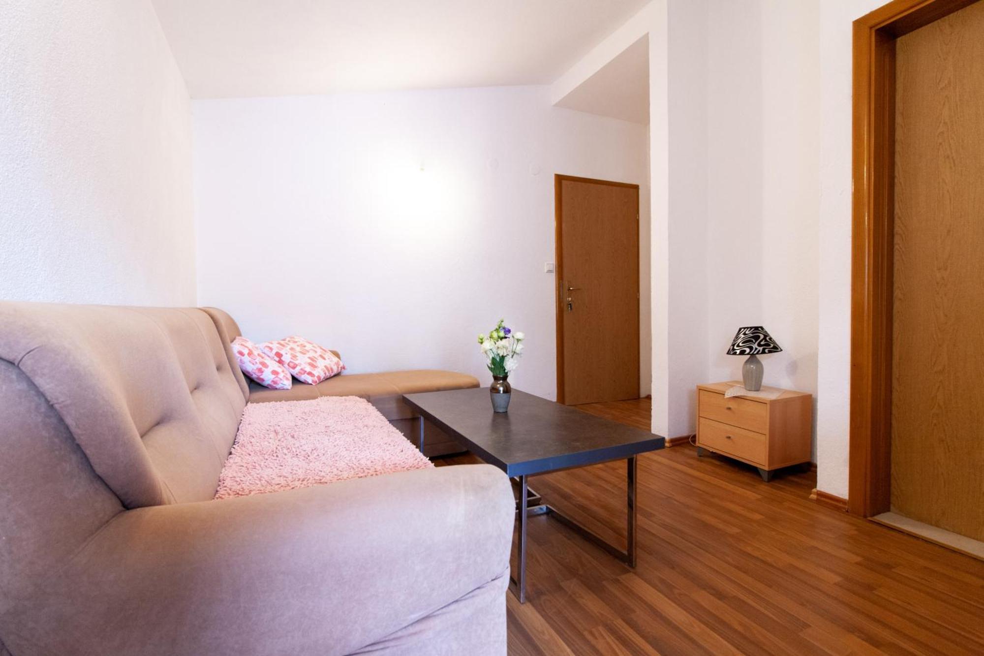 Apartments Laura Neum Room photo